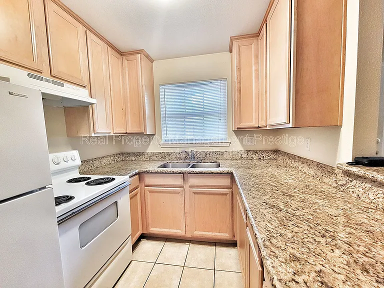 1523 Heights Blvd #13 — Photo 1