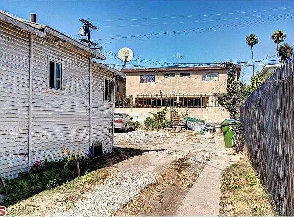 4th image of 4723 St Charles Pl