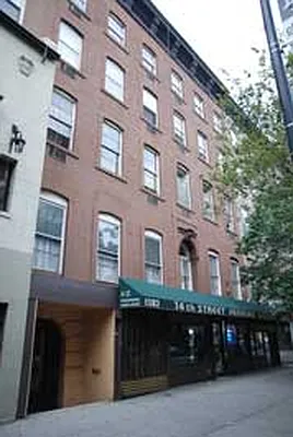 Rented by Buchbinder & Warren | media 22