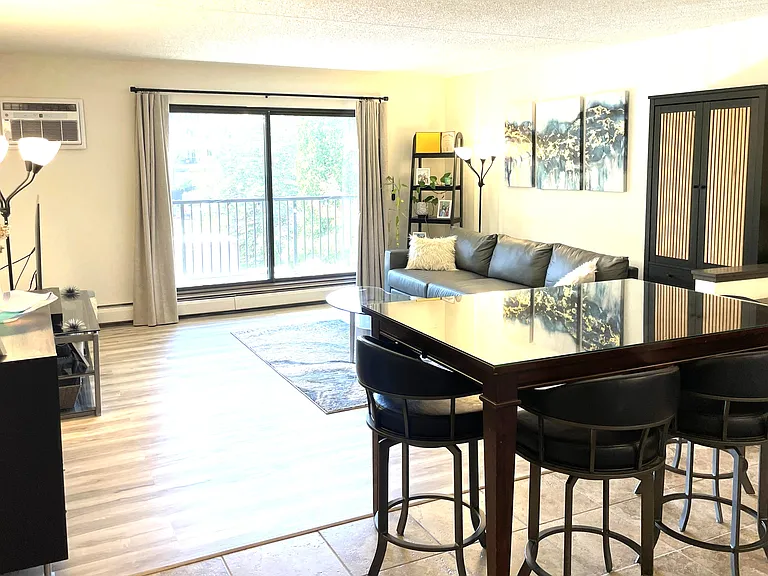 10511 Cedar Lake Rd #307 — Photo 8