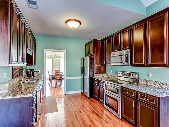 2nd image of 1848 Northcross Pl N