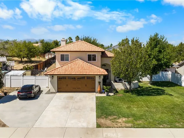 6990 Loma St, Hesperia, CA 92345