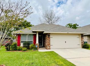 285 Wyatt Ct, Foley, AL 36535