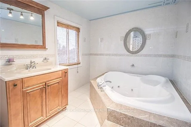 2 Hampstead Ct — Photo 12