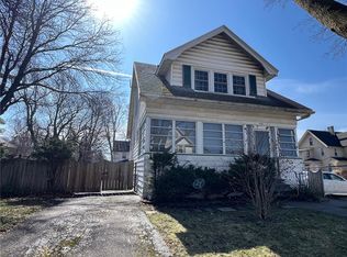 153 Ravenwood Ave, Rochester, NY 14619