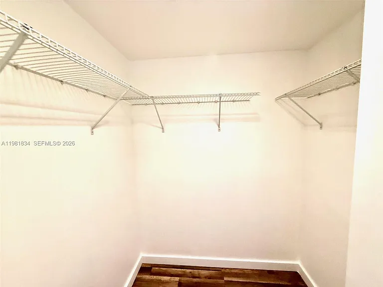 601 NE 23rd St #605 — Photo 8