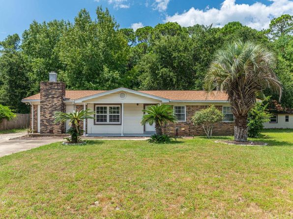 110 Green Dr