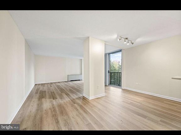 3rd image of 4600 S Four Mile Run Dr APT 323