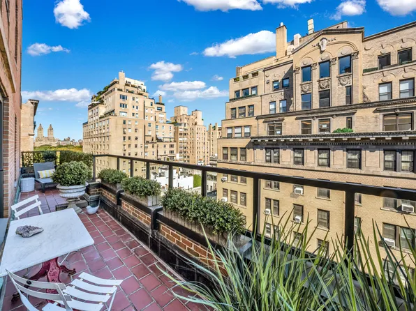 20 East 74th Street image 1 of 12