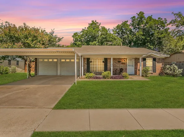 5108 Karen Dr, North Richland Hills, TX 76180