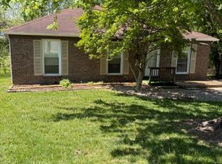 1500 Milburn Ct, La Grange, KY 40031