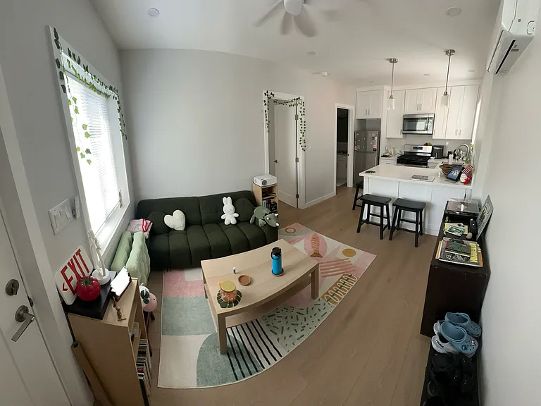 33 Willow Tree Ln #2 — Photo 2