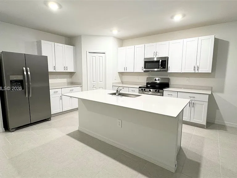 17208 Cantu Ct — Photo 3