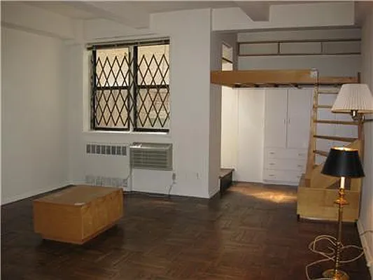 Sold by RELO REDAC INC. | media 3