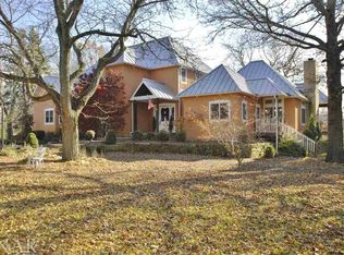 9159 N 1900 East Rd, Bloomington, IL 61705