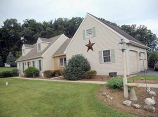 536 Beechnut Dr, Manheim, PA 17545