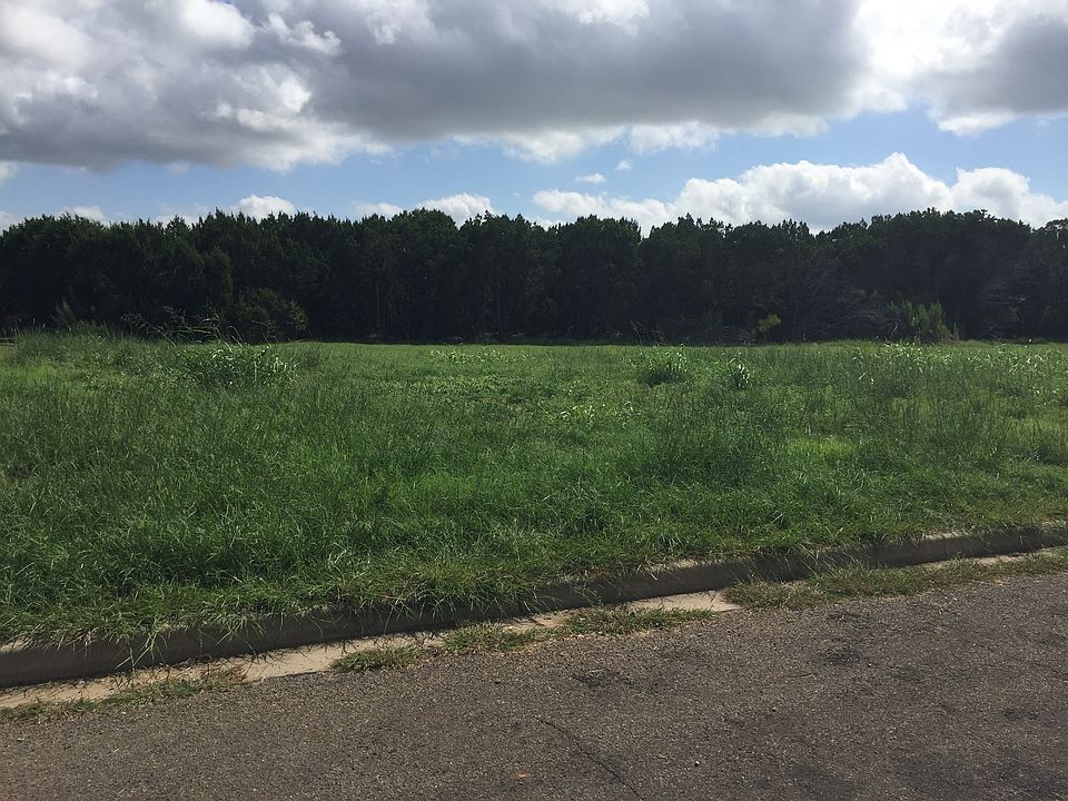 1st image of 224 Deer Field Ln