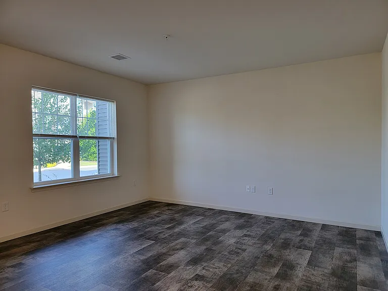 Holly Tree Apartments — Photo 52