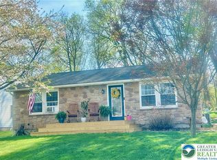 67 Lenape Trl, Mount Bethel, PA 18343