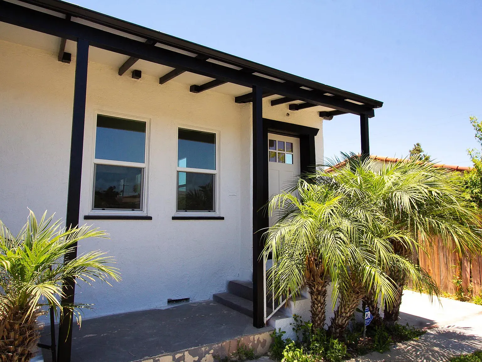 2 bed, 1000 sqft, $2,880 — Photo 2