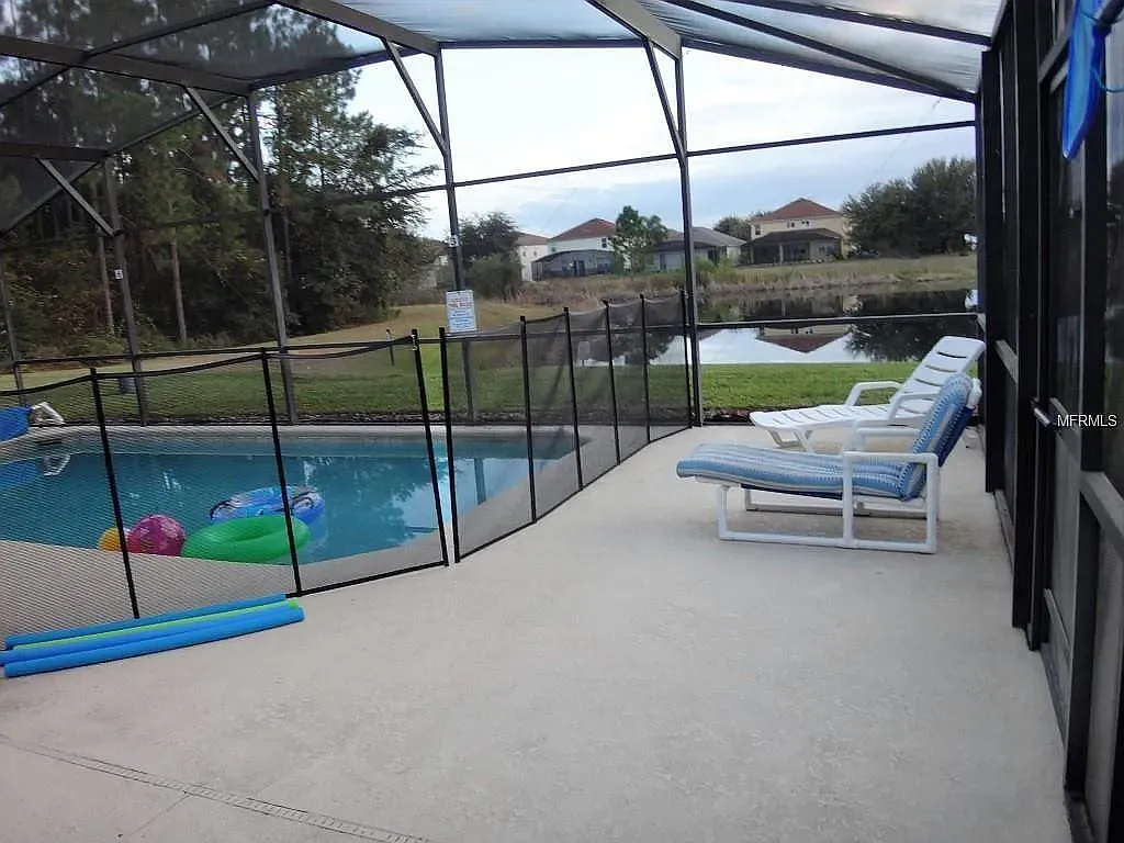 4 bed, 1597 sqft, $3,750 — Photo 2