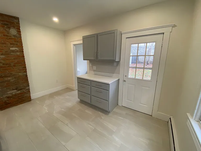 129 Beech St — Photo 14