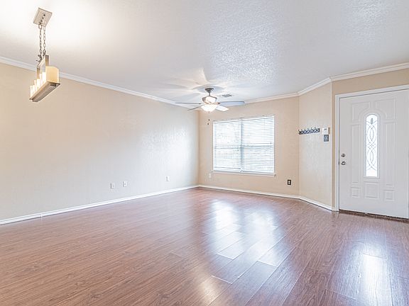 3rd image of 11244 Vollmer Ln