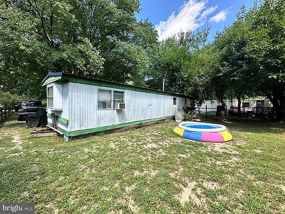 3rd image of 229 Lambert Dr