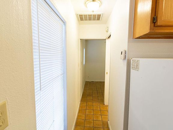5th image of 606 E San Juan Ave APT 4