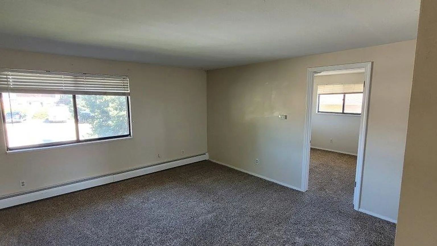 Large 2-Bedroom Apartment for Rent in Golden — Photo 1
