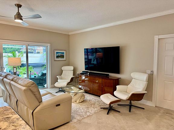 5th image of 63 Tall Oaks Circle