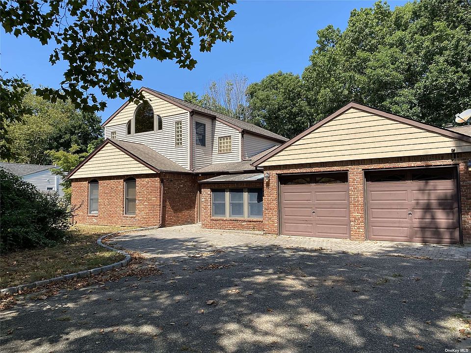 69 Granada Cir, Mount Sinai, NY 11766 Zillow