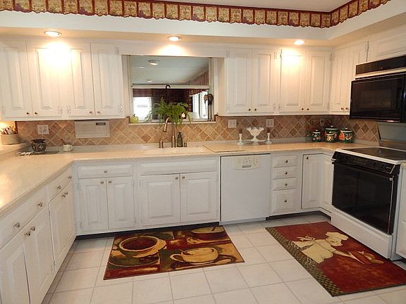 2nd image of 8 Linruth Ln