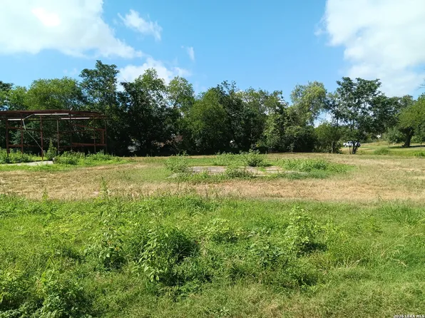 8080 W 3RD ST LOT 2&3, Somerset, TX 78069