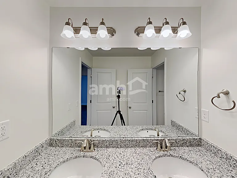 1006 Bentley Park Dr — Photo 20