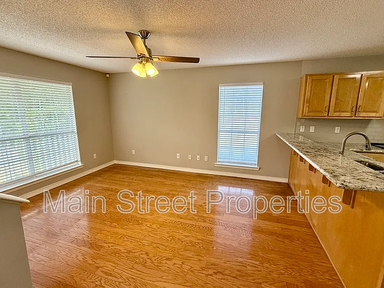2121 Pin High Dr — Photo 5