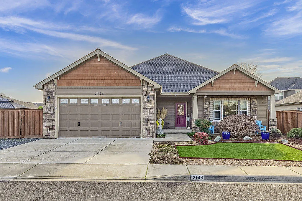 2198 Rabun Way photo 1