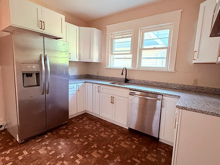 52-54 Pierce St #2 — Photo 9