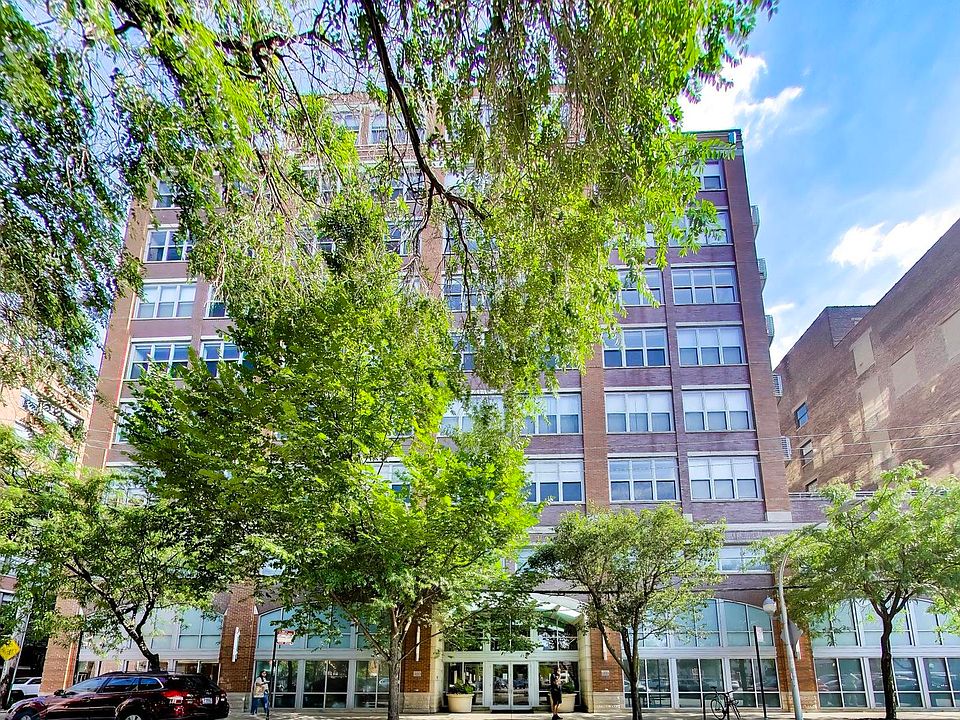 1st image of 933 W Van Buren St APT 622