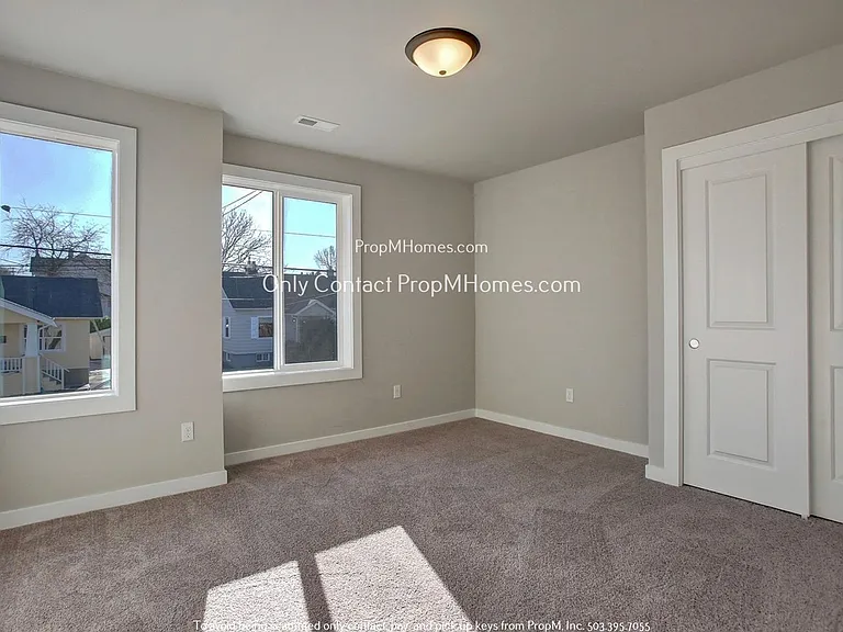927 N Stafford St — Photo 15