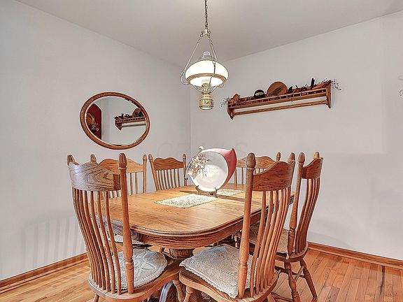 5th image of 373 Castle Pines Dr