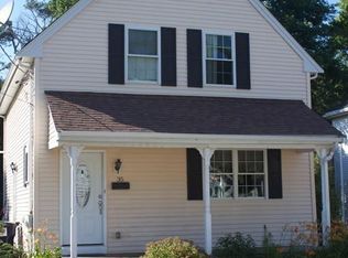 35 Cherry St, Plymouth, MA 02360