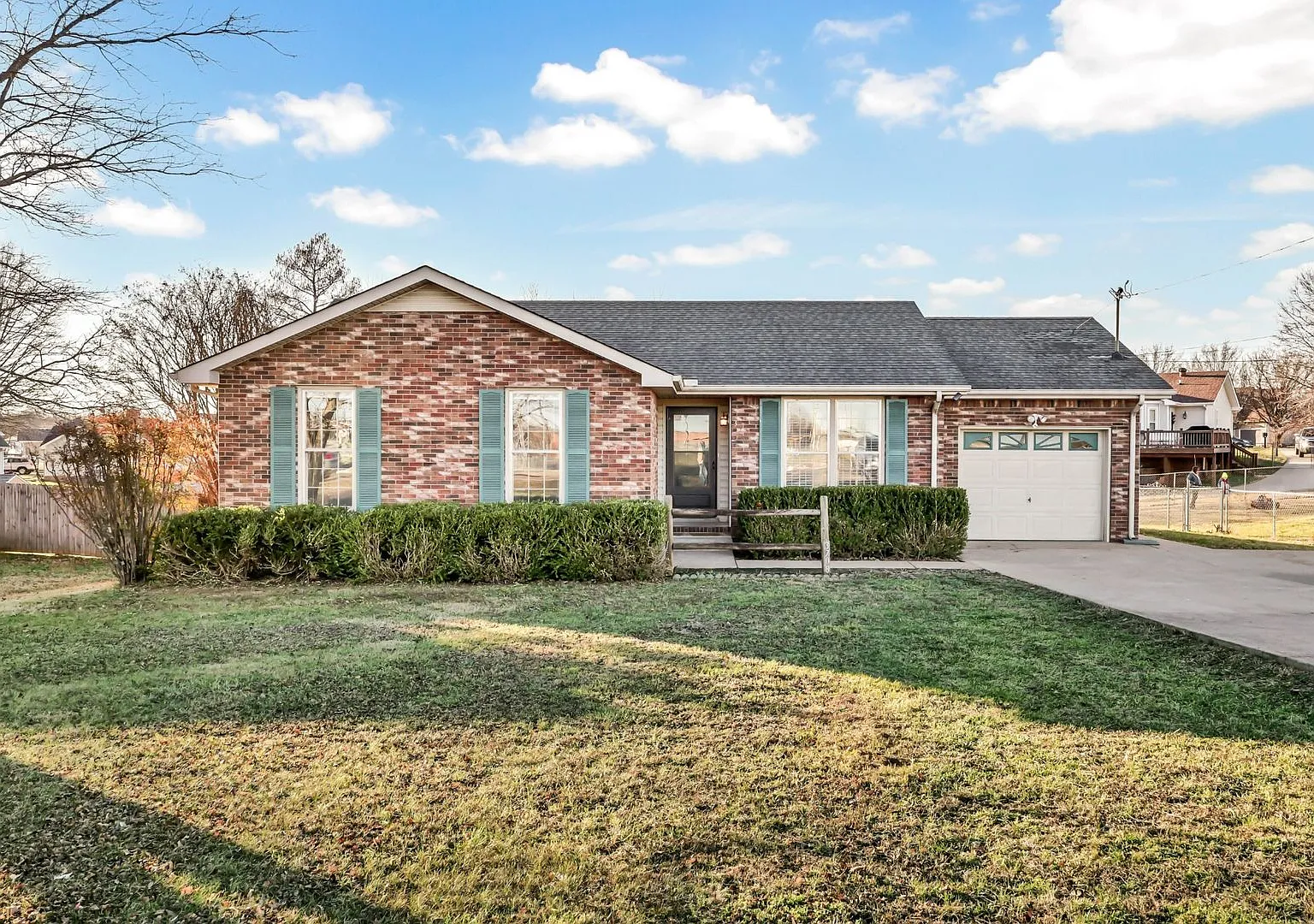 3 Bedroom Ranch Style Home with a Fully Fenced in Backyard! — Photo 1
