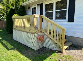 1755 W Gore Rd, Erie, PA 16509