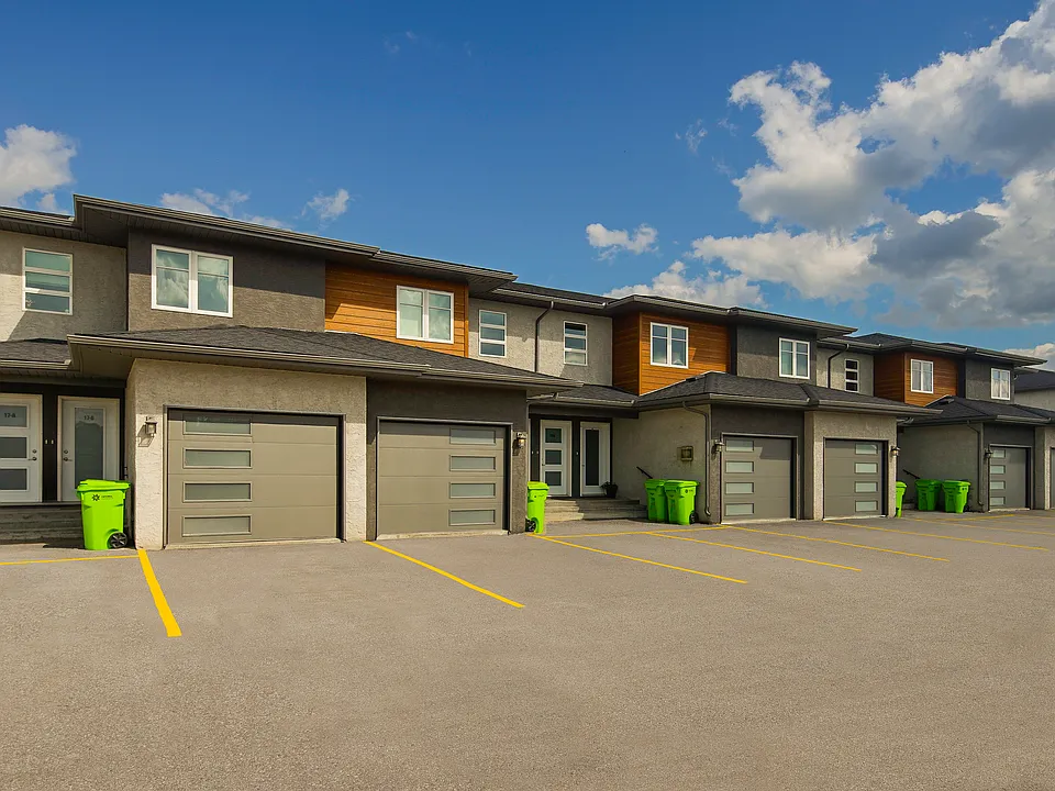 13 Seine River Crossing Rd
