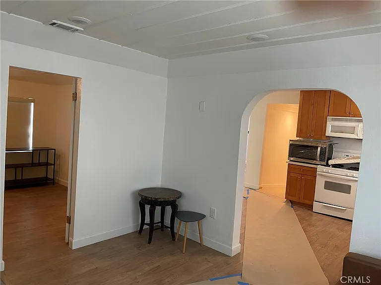 19216 Kendall Dr — Photo 10