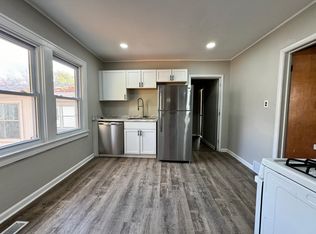 353 W Bernhard Ave, Hazel Park, MI 48030