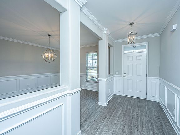 5th image of 422 Sanctuary Park Dr