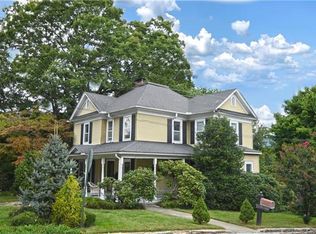 76 Boyd Ave, Waynesville, NC 28786