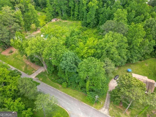 6990 Oak Leaf Dr, Fairburn, GA 30213